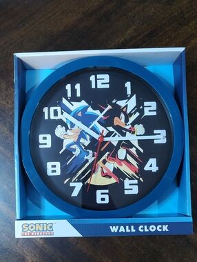 Sonic the Hedgehog Blue Accent Wall Clock